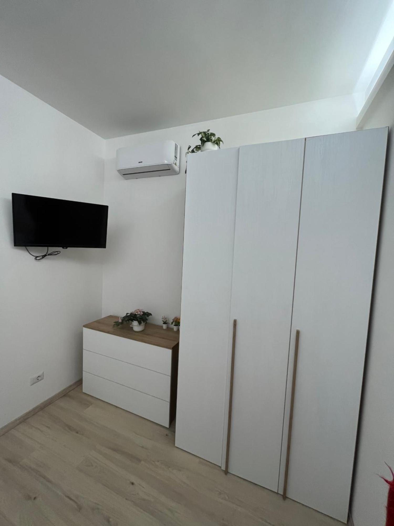 Villa Milano Apt. N. 2 ภายนอก รูปภาพ